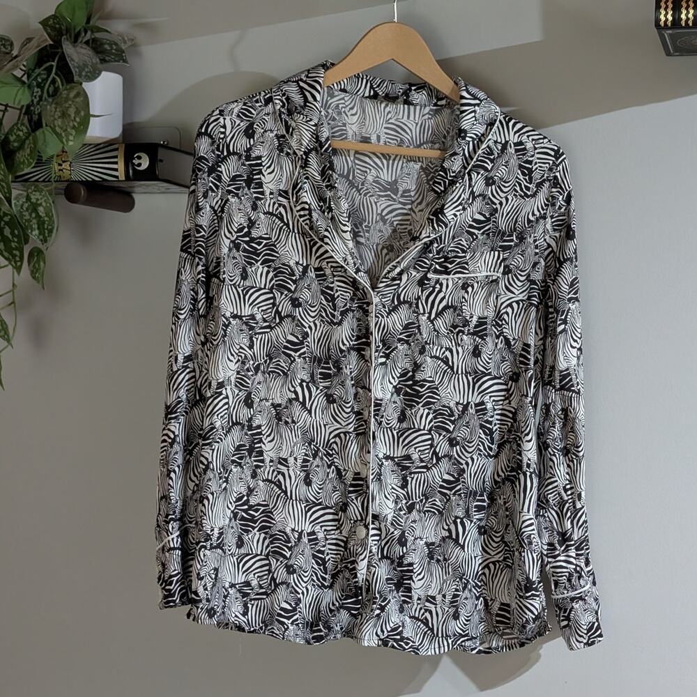 Banana Republic | Zebra Print Satiny Button Down Top | Women's Size S